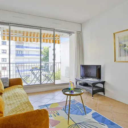 Herta - Welkeys Apartment *